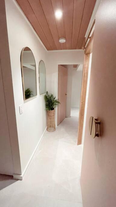 Chic Beachside Getaway 2Br 2Bath Fully Equipped Apartamento Gold Coast Exterior foto