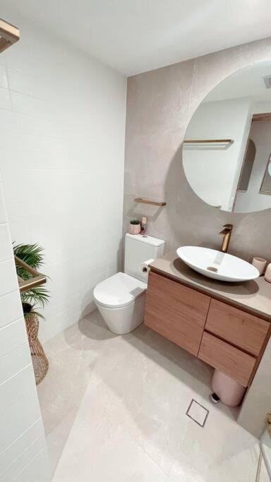 Chic Beachside Getaway 2Br 2Bath Fully Equipped Apartamento Gold Coast Exterior foto
