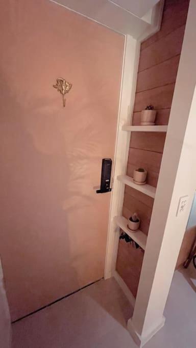 Chic Beachside Getaway 2Br 2Bath Fully Equipped Apartamento Gold Coast Exterior foto